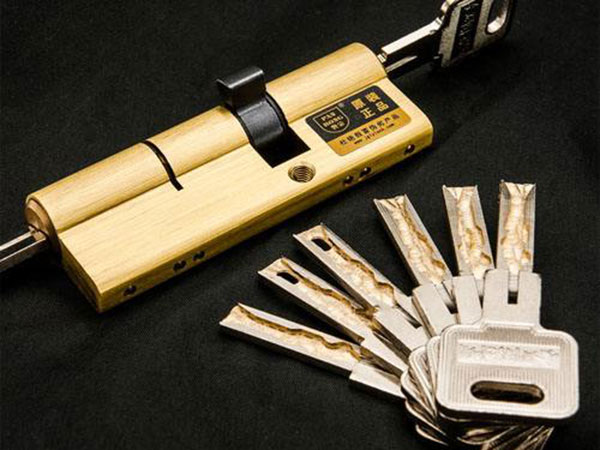 龙岩24小时上门开锁公司